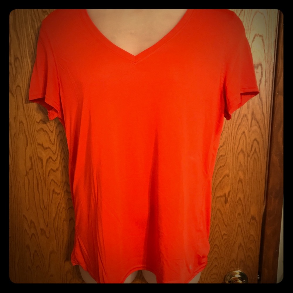 Danskin Now Active Dry Wicking V-neck Tee XXL